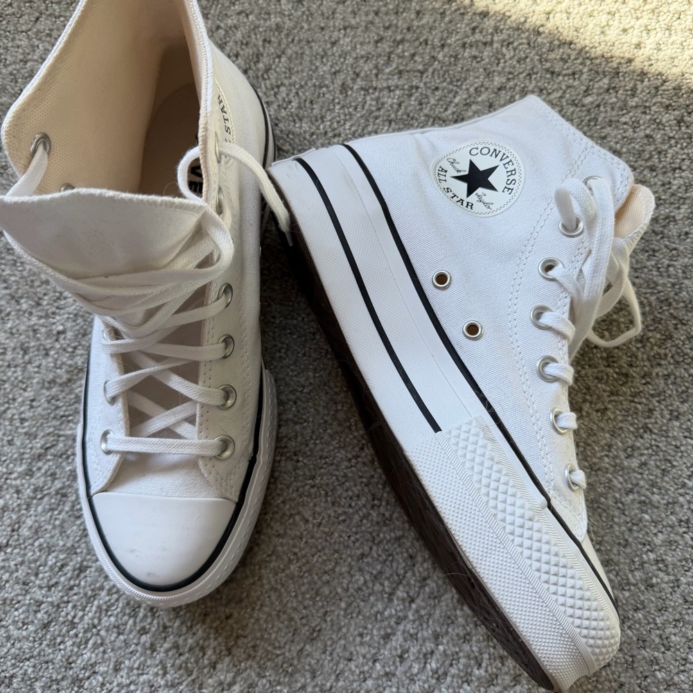 Converse Women's White Canvas platform High-Tops